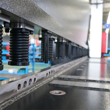 Press Brake ເຄື່ອງຂາຍຮ້ອນ Combine Press Brake Shearing Hydraulic Hole Punch Press Metal Worker Ironworker